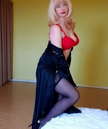 У меня есть все, что нужно для твоего наслаждения – чувственное тело, превосходные навыки и нежные руки. Живу в самом сердце Москвы, и моя квартира предоставляет все удобства для комфортного отдыха. Фото в профиле гарантируют полную достоверность. Я предлагаю широкий выбор интимных услуг и умею прислушиваться к твоим желаниям. Отзывы о моей работе говорят сами за себя – удовольствие гарантировано. Я жду тебя, чтобы сделать наше знакомство незабываемым! 🔥😘👠 2740, 43 года